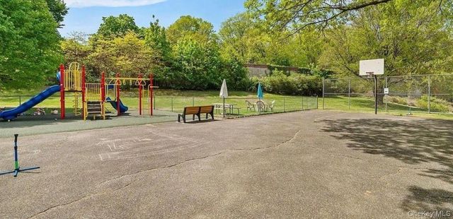 76 DeHaven Drive 3M, Yonkers, NY 10703