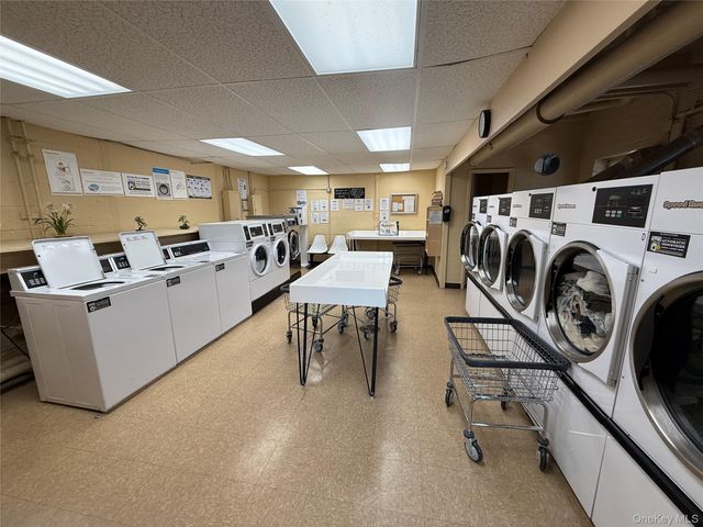 76 DeHaven Drive 3M, Yonkers, NY 10703