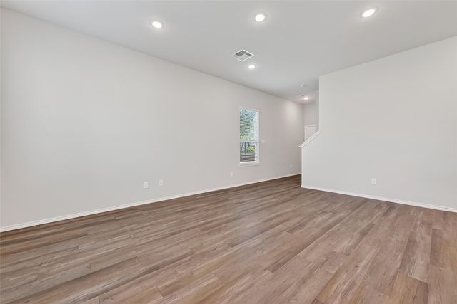 1452 Glen Oaks, Conroe, TX 77385