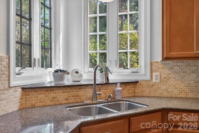 330 Chancelot Lane, Fort Mill, SC 29708