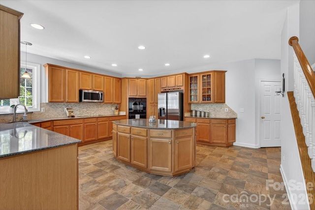 330 Chancelot Lane, Fort Mill, SC 29708