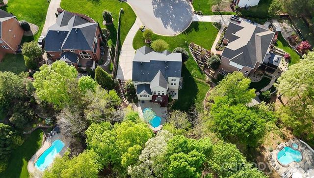 330 Chancelot Lane, Fort Mill, SC 29708