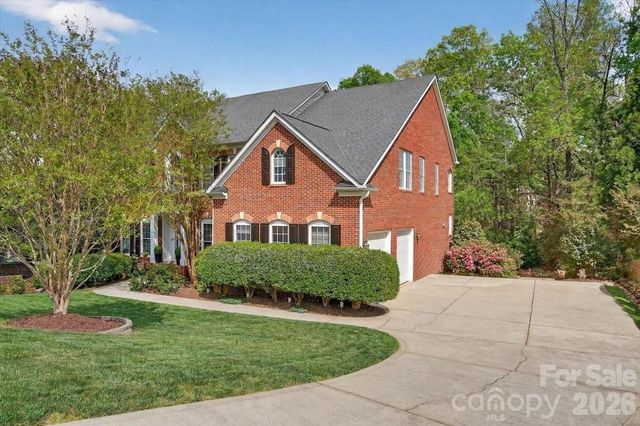 330 Chancelot Lane, Fort Mill, SC 29708