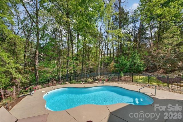 330 Chancelot Lane, Fort Mill, SC 29708