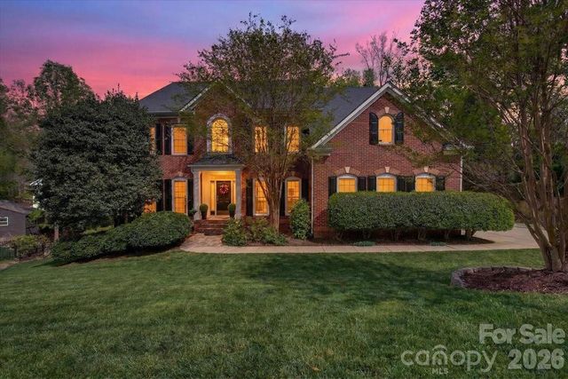 330 Chancelot Lane, Fort Mill, SC 29708