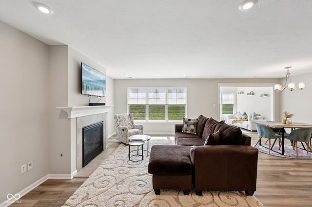 7111 Lillian Place, Cumberland, IN 46229