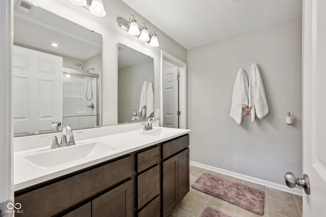 7111 Lillian Place, Cumberland, IN 46229