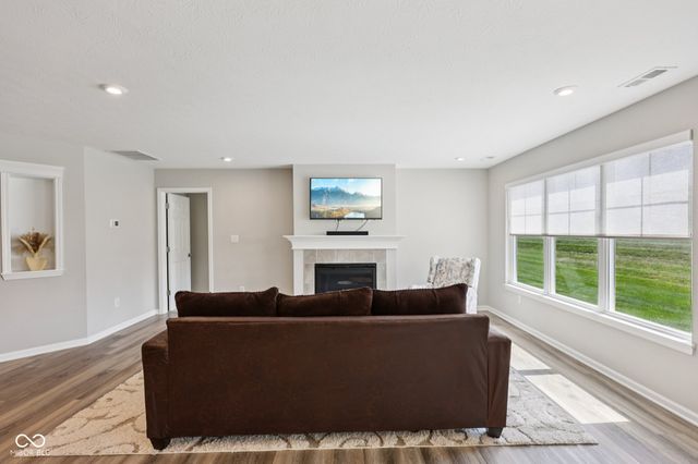 7111 Lillian Place, Cumberland, IN 46229