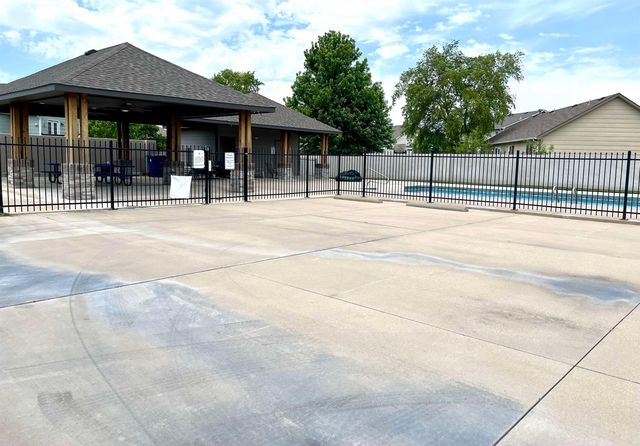 707 S Clear Creek, Wichita, KS 67230