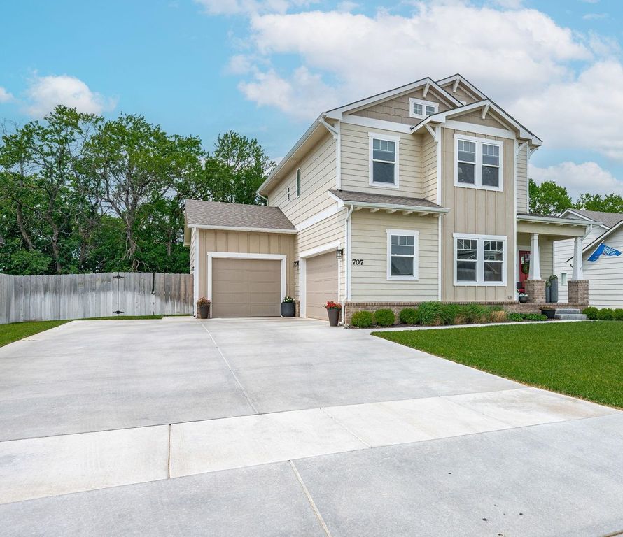 707 S Clear Creek, Wichita, KS 67230
