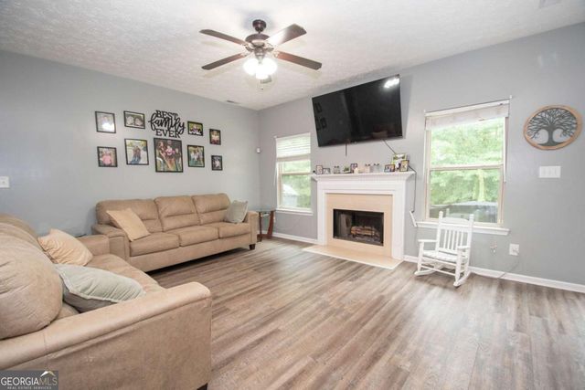 130 Cedar Ridge Drive, Lagrange, GA 30241