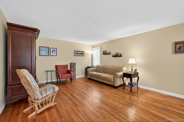 35 Genesee Drive, Commack, NY 11725