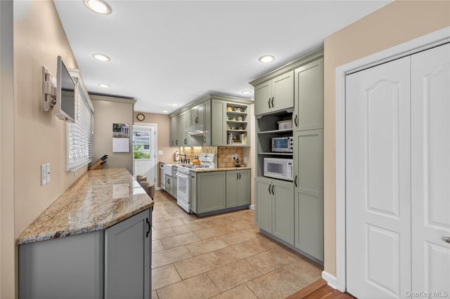 35 Genesee Drive, Commack, NY 11725
