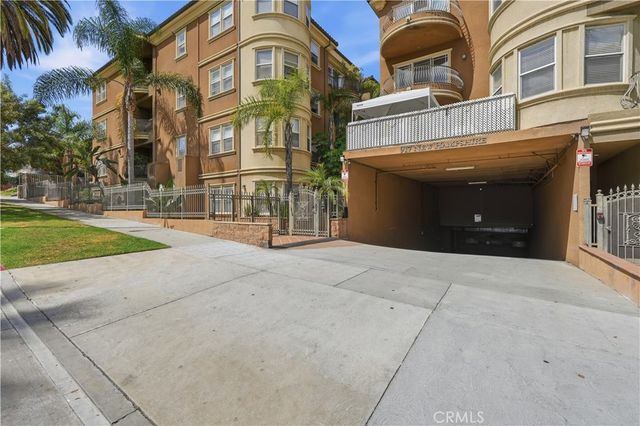 917 S New Hampshire 301, Los Angeles, CA 90006
