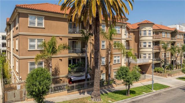 917 S New Hampshire 301, Los Angeles, CA 90006