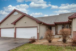 720 10th Street SW, Pine Island, MN 55963