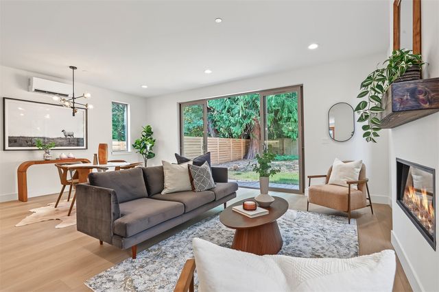 11249 108th Avenue NE, Kirkland, WA 98033