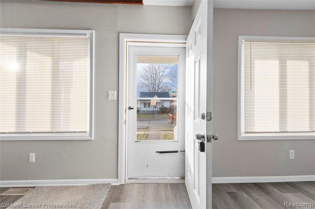 24236 Shakespeare Avenue, Eastpointe, MI 48021