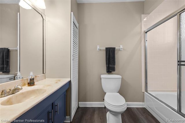 24236 Shakespeare Avenue, Eastpointe, MI 48021