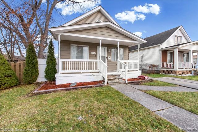 24236 Shakespeare Avenue, Eastpointe, MI 48021