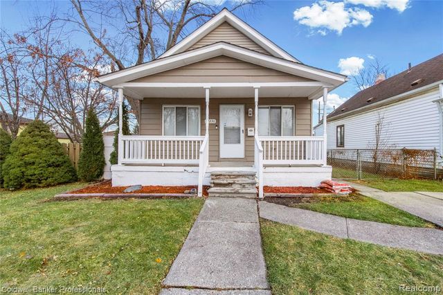 24236 Shakespeare Avenue, Eastpointe, MI 48021