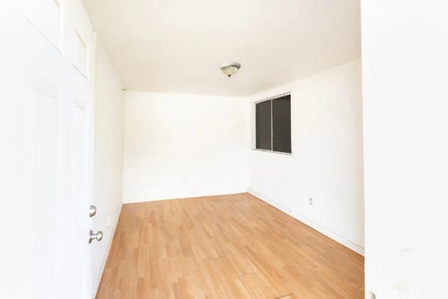920 N Brand, San Fernando, CA 91340