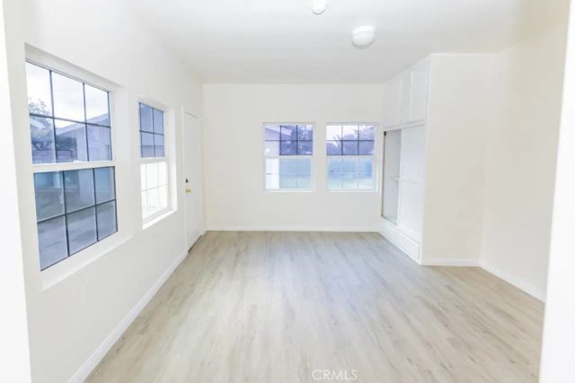 920 N Brand, San Fernando, CA 91340