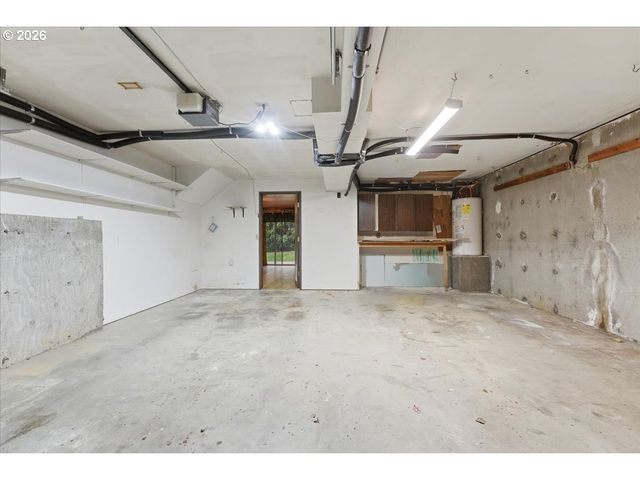 15037 Ne SISKIYOU Ct, Portland, OR 97230