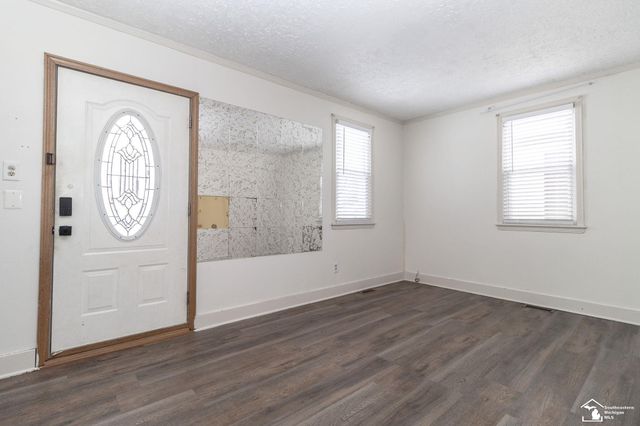 35247 Currier Street, Wayne, MI 48184