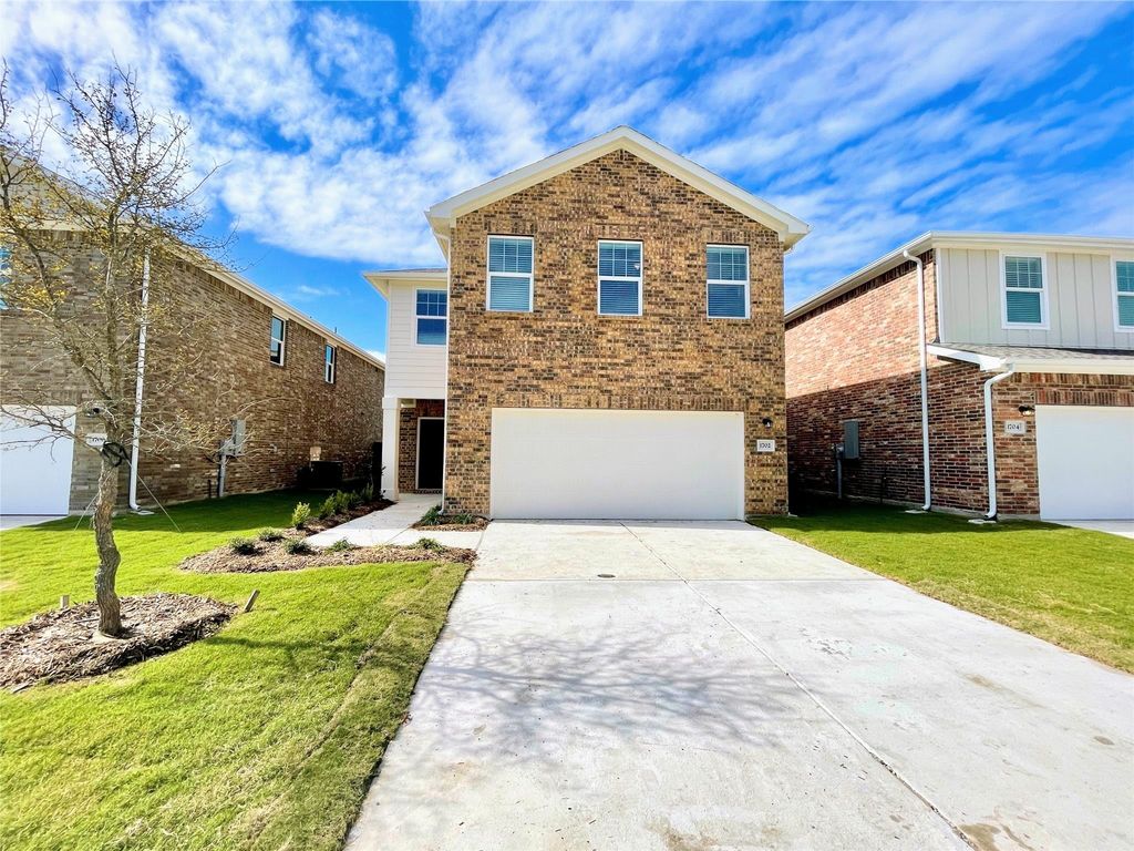 1702 Chapel Hill Lane, Princeton, TX 75407