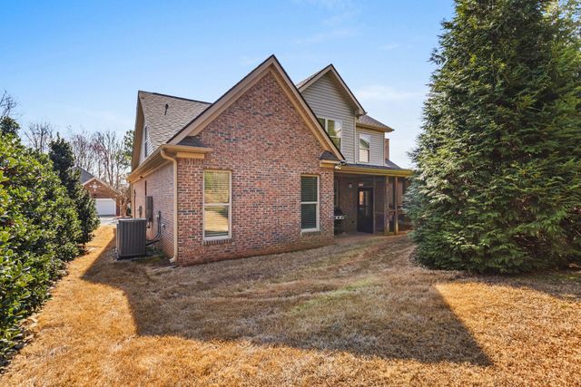 705 Splendid Meadows Way, Spartanburg, SC 29307