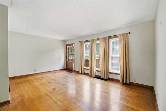 9209 E 67th Terrace, Raytown, MO 64133