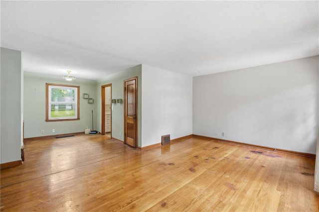 9209 E 67th Terrace, Raytown, MO 64133