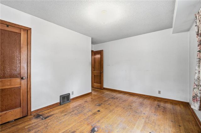 9209 E 67th Terrace, Raytown, MO 64133