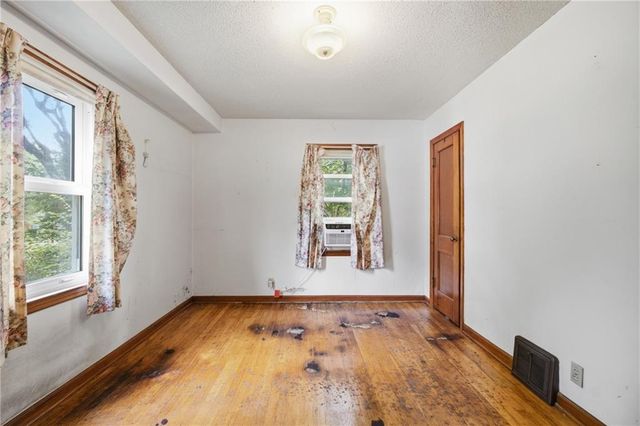 9209 E 67th Terrace, Raytown, MO 64133
