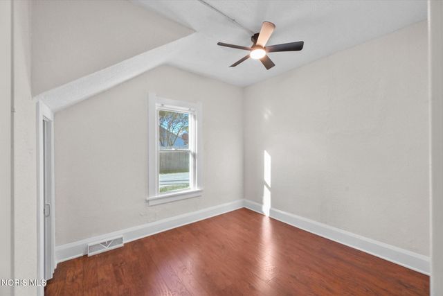 102 N Grove Street, Walbridge, OH 43465