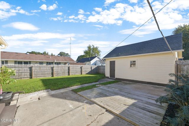 102 N Grove Street, Walbridge, OH 43465