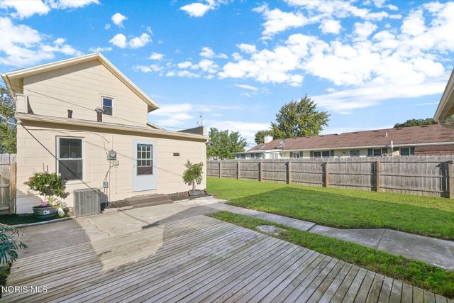 102 N Grove Street, Walbridge, OH 43465