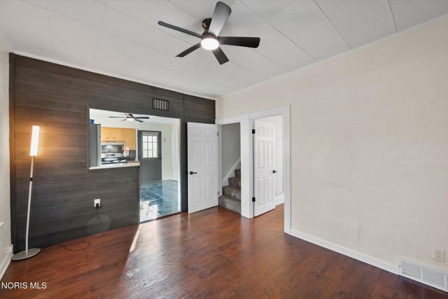 102 N Grove Street, Walbridge, OH 43465