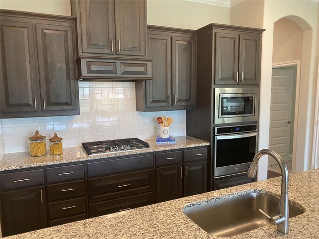 209 Johnson Street, Granbury, TX 76048