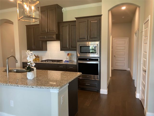 209 Johnson Street, Granbury, TX 76048