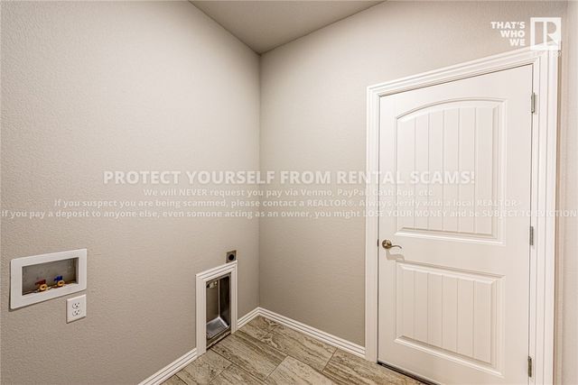 505 W Laurel Avenue, Rogers, AR 72758