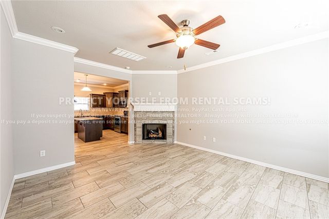 505 W Laurel Avenue, Rogers, AR 72758