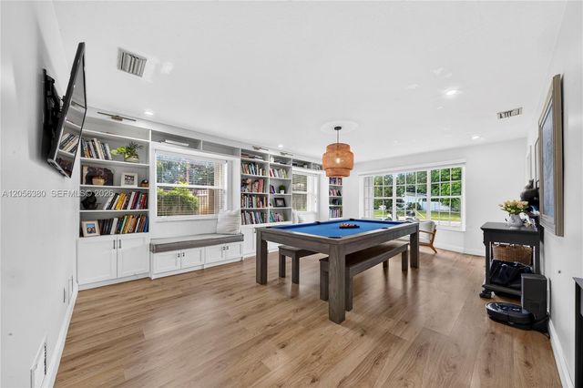 5431 SW 1st St, Plantation, FL 33317