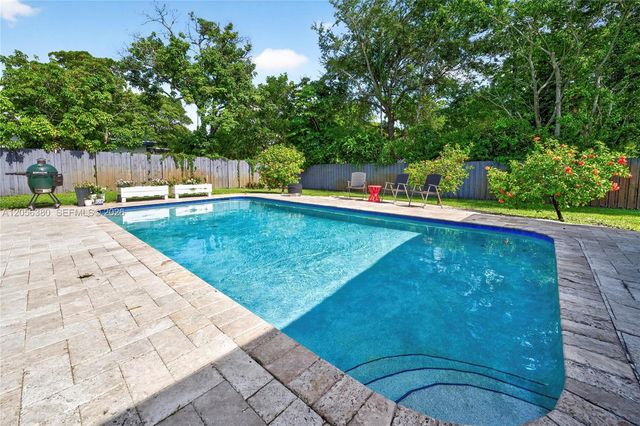5431 SW 1st St, Plantation, FL 33317