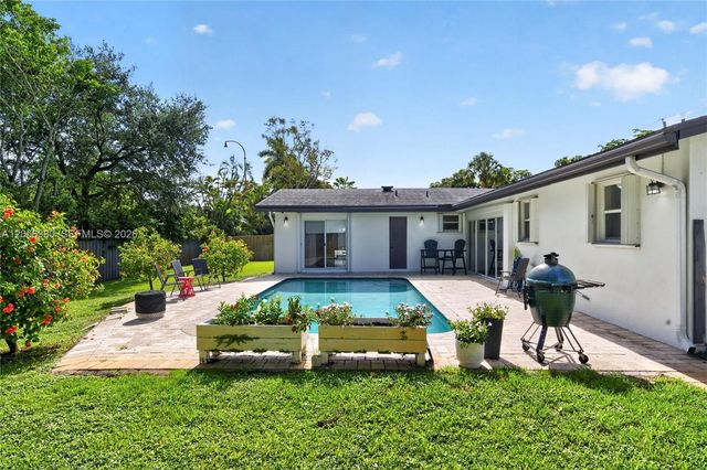 5431 SW 1st St, Plantation, FL 33317