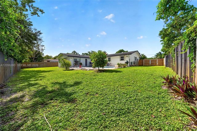 5431 SW 1st St, Plantation, FL 33317