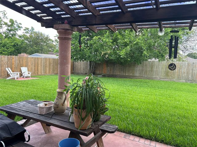 7923 Split Oak Drive Drive, Houston, TX 77040