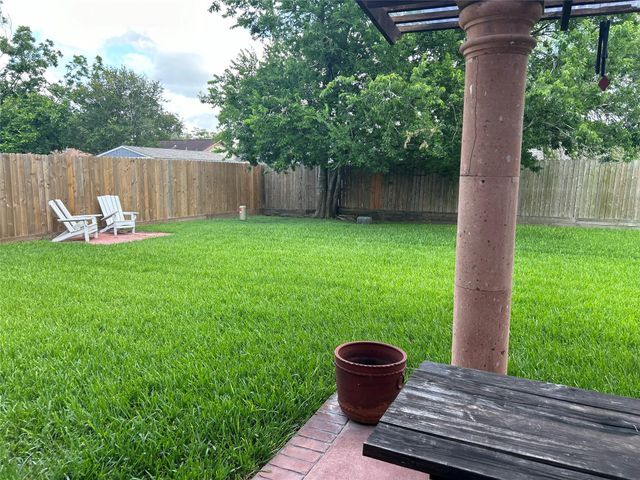 7923 Split Oak Drive Drive, Houston, TX 77040