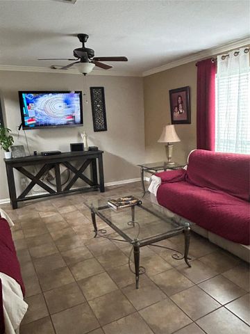 7923 Split Oak Drive Drive, Houston, TX 77040